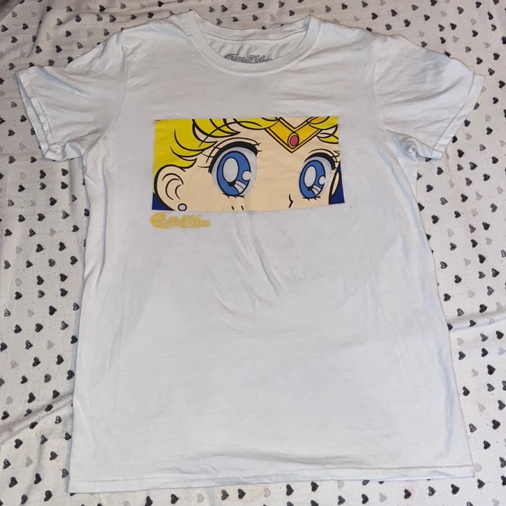 Sailor moon t-shirt!